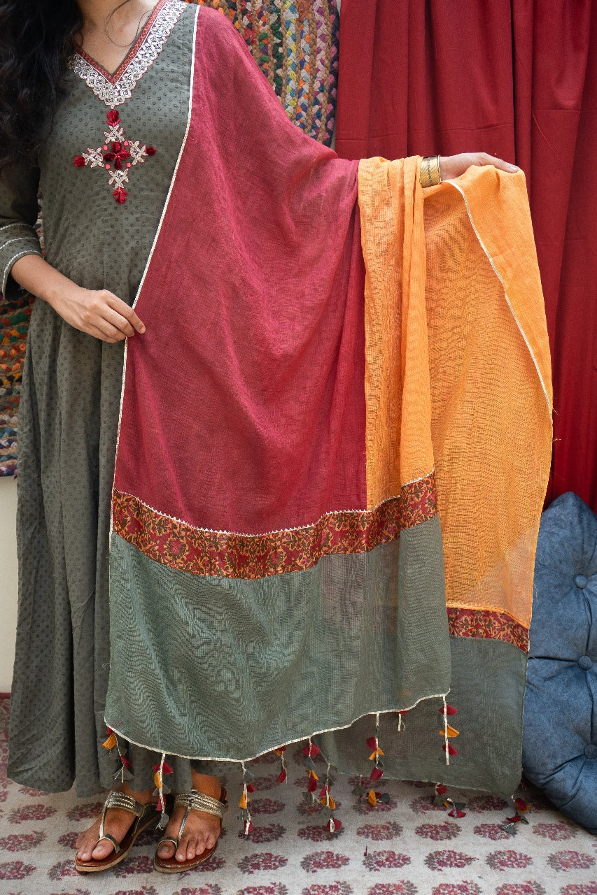 Anarkali Kurta with Color Blocking Dupatta